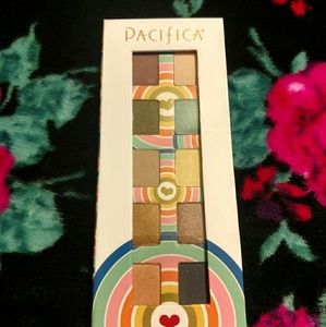 Pacifica Power of Love Eyeshadow Palette